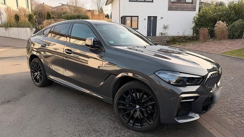 Gebraucht BMW X6 M50 Shadowline 530 PS (389 kW) 2021 Grau SUV