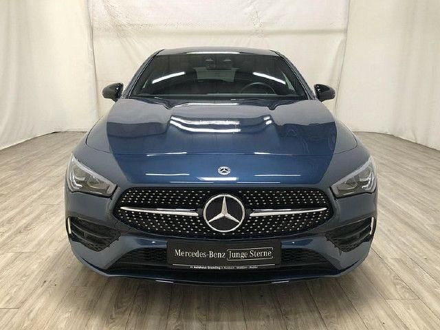 Gebraucht 2023 Mercedes CLA250e Shooting Brake Kombi | 36.219 € (Etwas zu teuer) - Bild 1/4