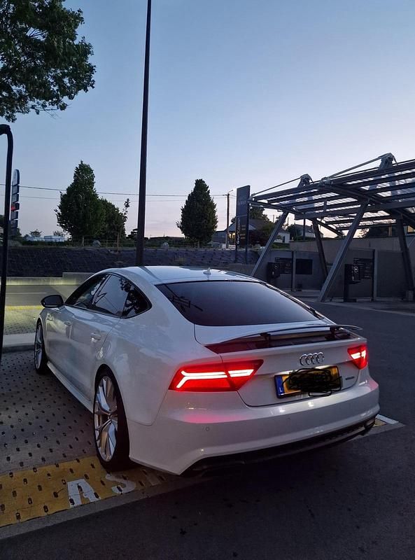 Weiß Gebraucht 2016 Audi A7 Sportback S-Line Kleinwagen | 20.500 € (Superpreis) - Bild 1/4
