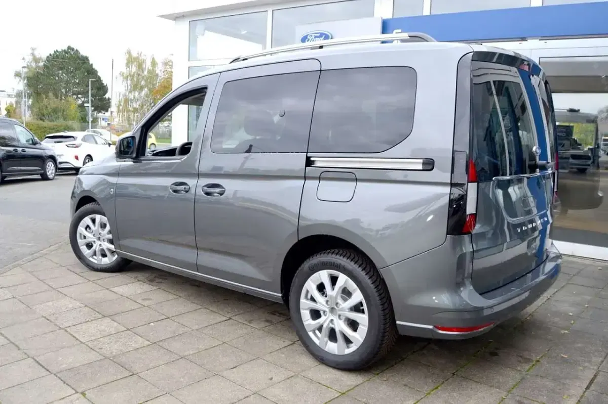 Neu Ford Tourneo Connect Titanium 116 PS (85 kW) 2025 Graphite grey Van / Kleinbus