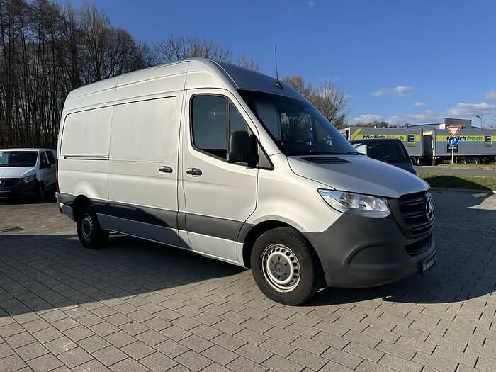 Gebraucht Mercedes Sprinter 170 PS (125 kW) 2021 Iridiumsilber metallic Van
