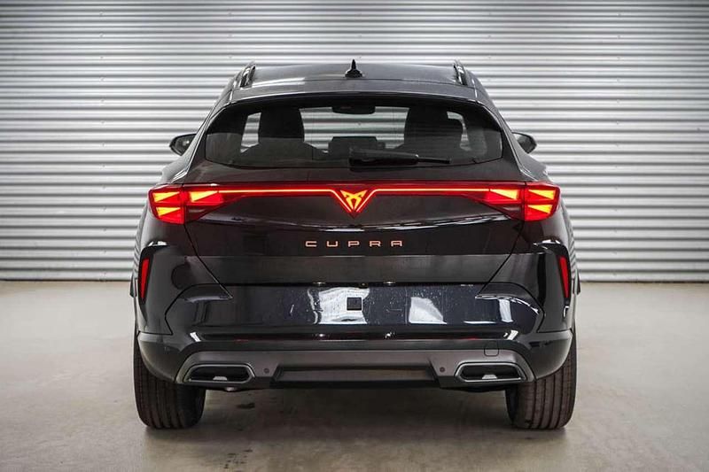 Nowe Cupra Formentor 150 KM (110 kW) 2026 Czarny SUV