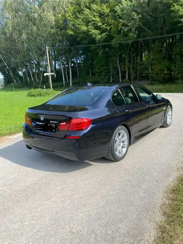 Gebraucht BMW 523 204 PS (150 kW) 2011 Schwarz Limousine