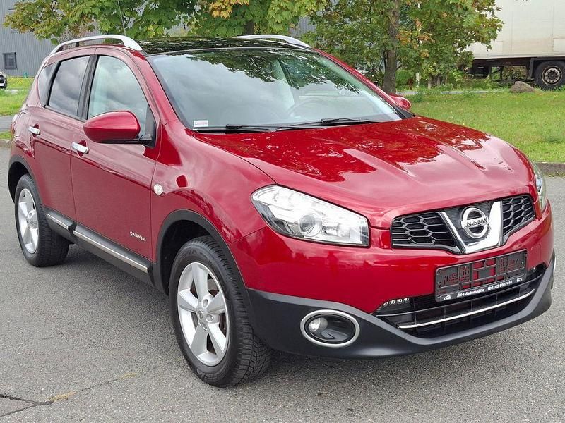 New red (m) Gebraucht 2011 Nissan Qashqai I-Way SUV | 5.990 € (Guter Preis) - Bild 1/4