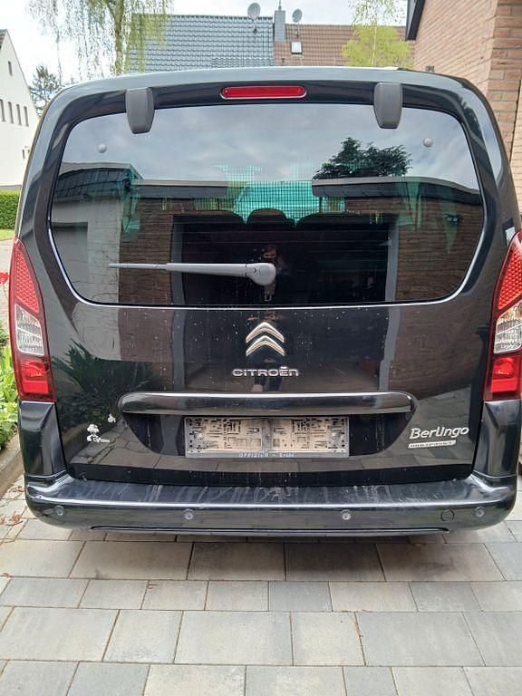 Second-hand Citroën Berlingo SELECTION 98 CP (72 kW) 2017 Negru Monovolum