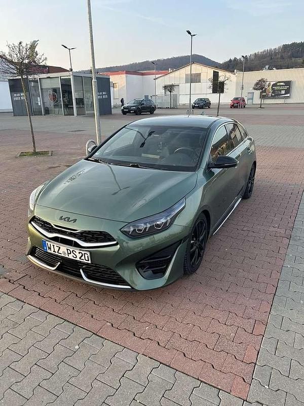 Gebraucht Kia ProCeed GT-Line 160 PS (117 kW) 2022 Grün Kombi