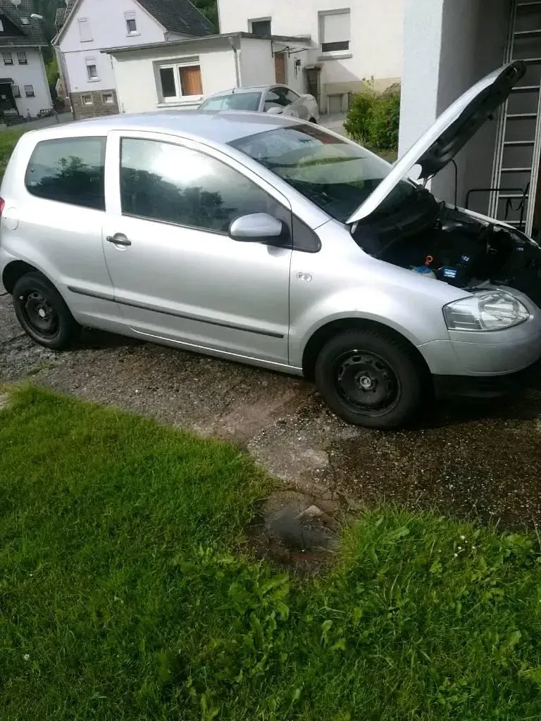 Gebraucht VW Fox 75 PS (55 kW) 2005 Silber Kleinwagen