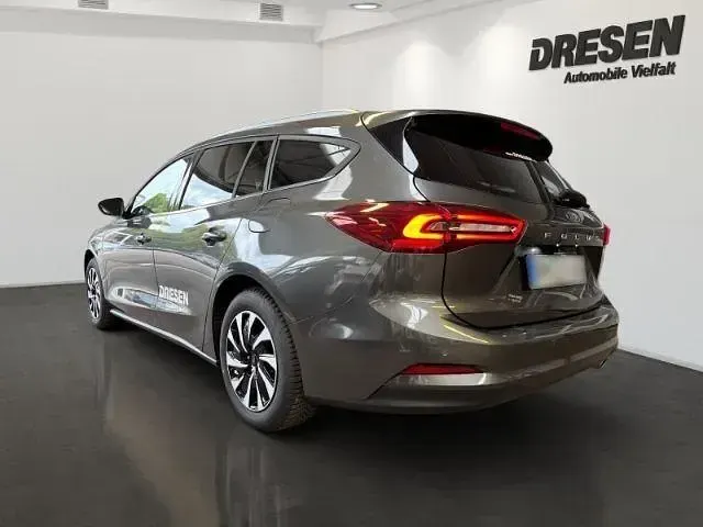 Używany Ford Focus Titanium 125 KM (91 kW) 2025 Szary Kombi