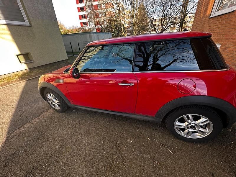 Gebraucht Mini ONE 75 PS (55 kW) 2007 Rot Kleinwagen