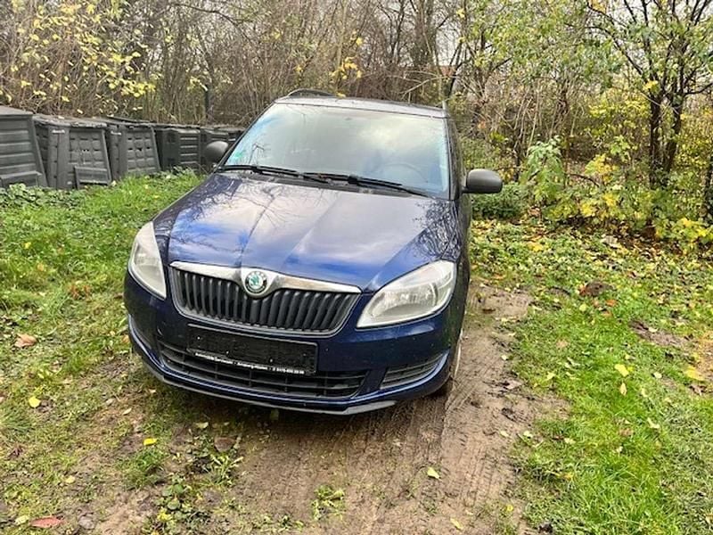 Gebraucht Skoda Fabia Classic 69 PS (50 kW) 2011 Blau Kombi