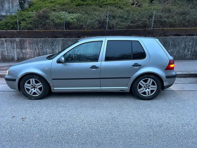 Gebraucht VW Golf IV 101 PS (74 kW) 2002 Grau Kleinwagen