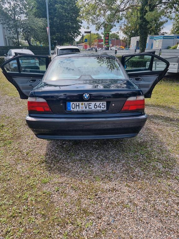 Gebraucht BMW 740 286 PS (210 kW) 1998 Schwarz Limousine