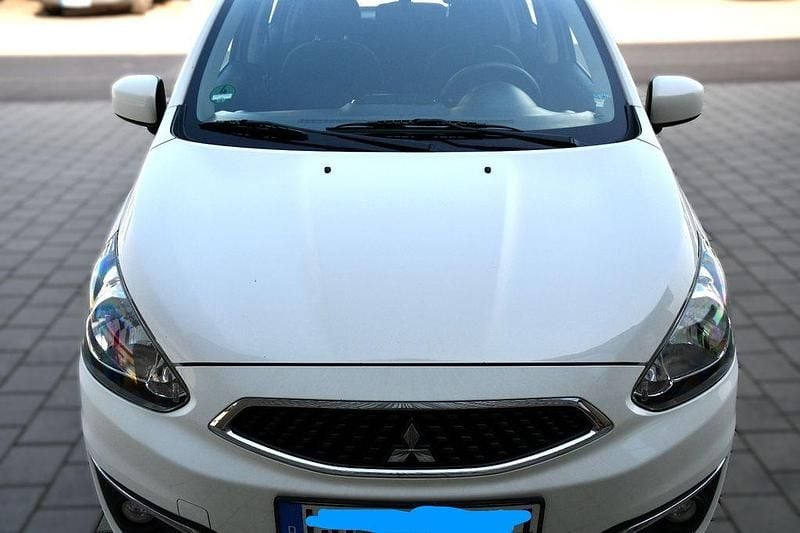 Gebraucht Mitsubishi Space Star Basis 71 PS (52 kW) 2017 Weiß Kleinwagen