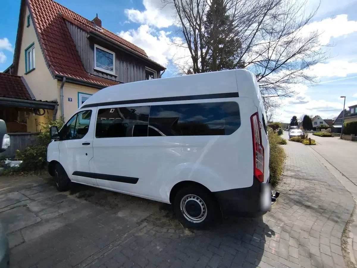 Gebraucht Ford Transit Tourneo 105 PS (77 kW) 2017 Weiß Van / Kleinbus