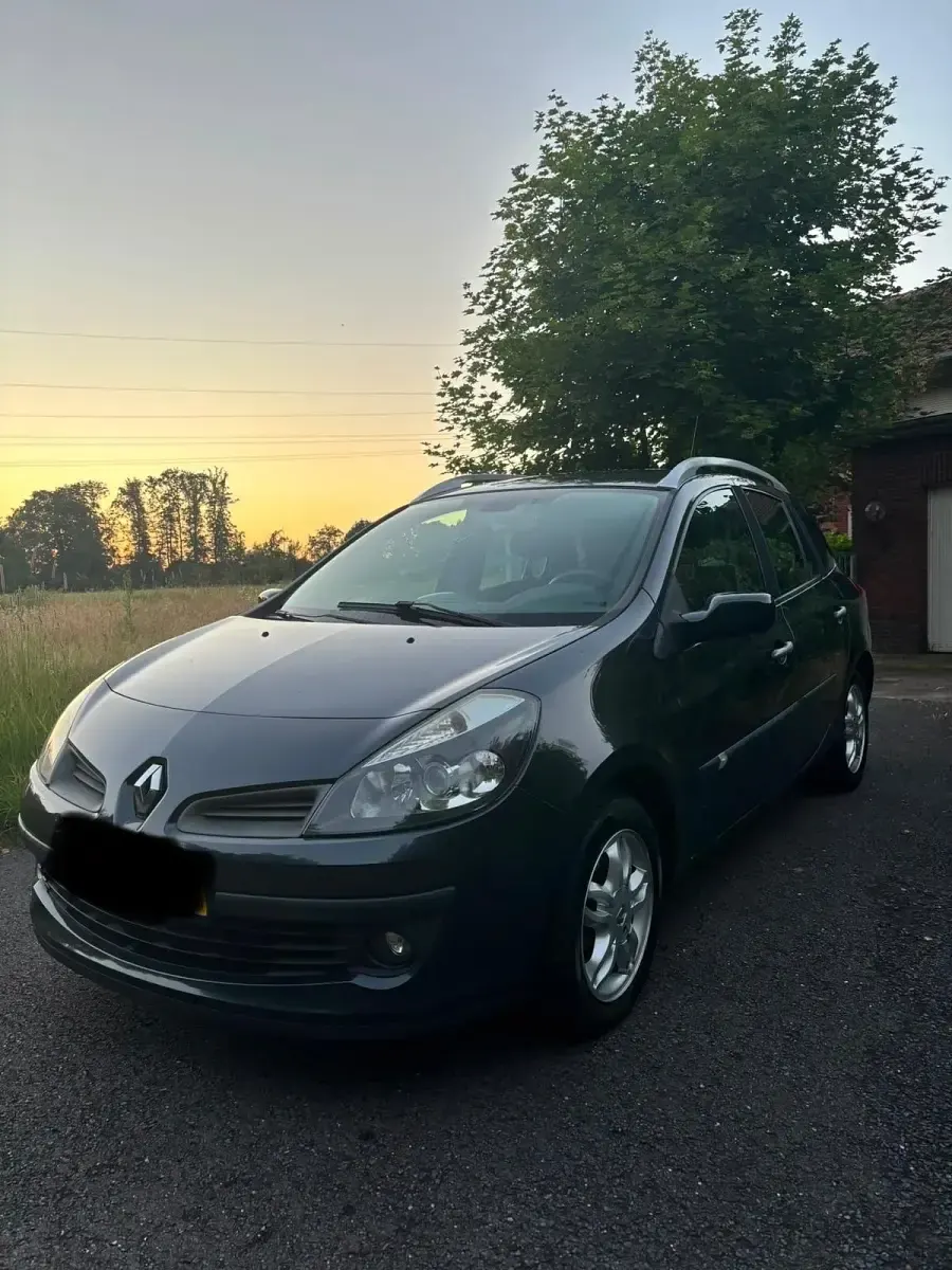 Gebraucht Renault Clio GrandTour 100 PS (73 kW) 2008 Grau Kombi