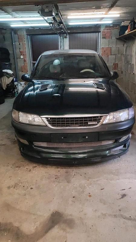 Gebraucht Opel Vectra 170 PS (125 kW) 1998 Grün Limousine