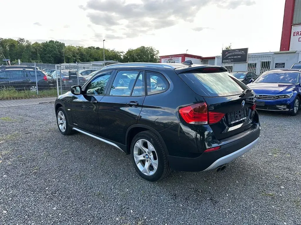 Usado BMW X1 xLine 218 CV (160 kW) 2010 Negro SUV