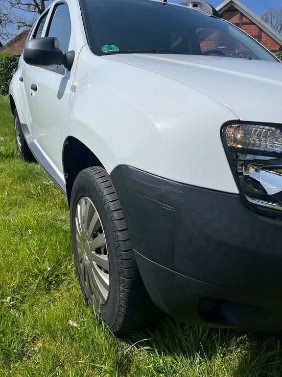 Gebraucht Dacia Duster Celebration 105 PS (77 kW) 2014 Weiß SUV