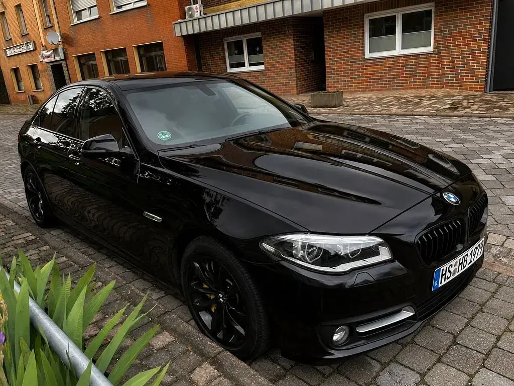 Gebraucht BMW 530 Comfort Edition 258 PS (189 kW) 2015 Schwarz Limousine