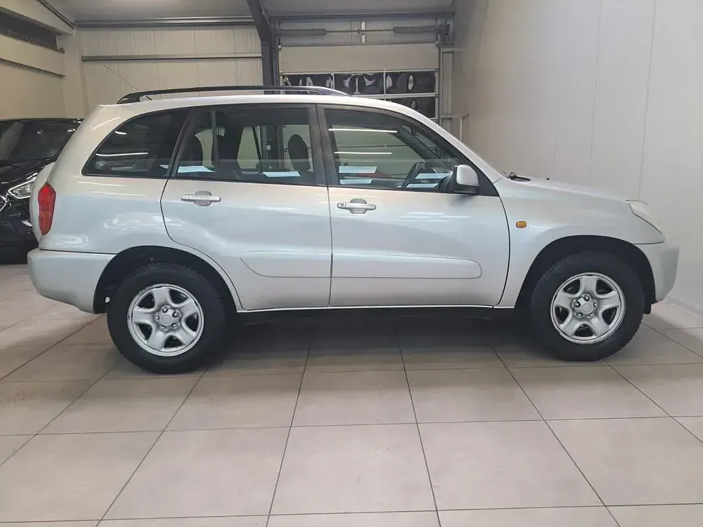 Gebraucht Toyota RAV4 125 PS (91 kW) 2002 Silber SUV