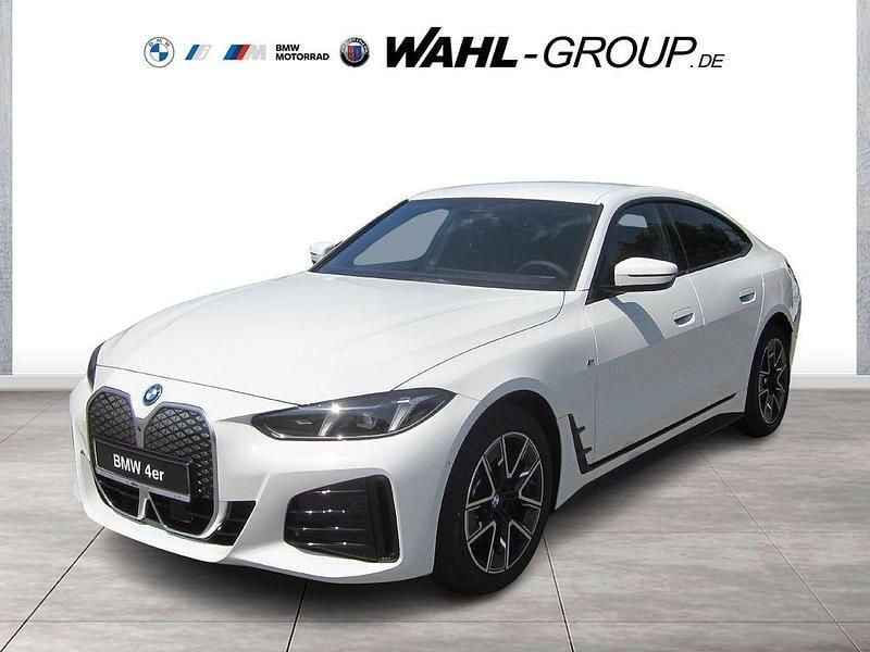 Weiß Gebraucht 2025 BMW i4 M Sport Limousine | 50.990 € (Superpreis) - Bild 1/4