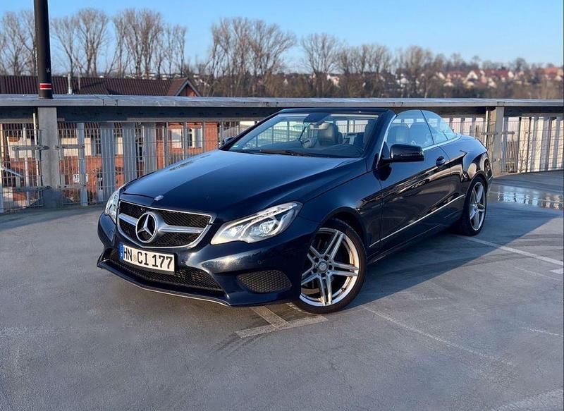 Gebraucht Mercedes E350 252 PS (185 kW) 2013 Blau Cabrio