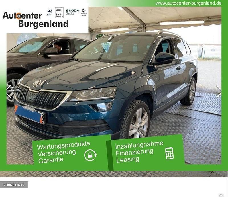 Lava blau metallic Gebraucht 2018 Skoda Karoq Style SUV | 23.990 € (Fairer Preis) - Bild 1/4