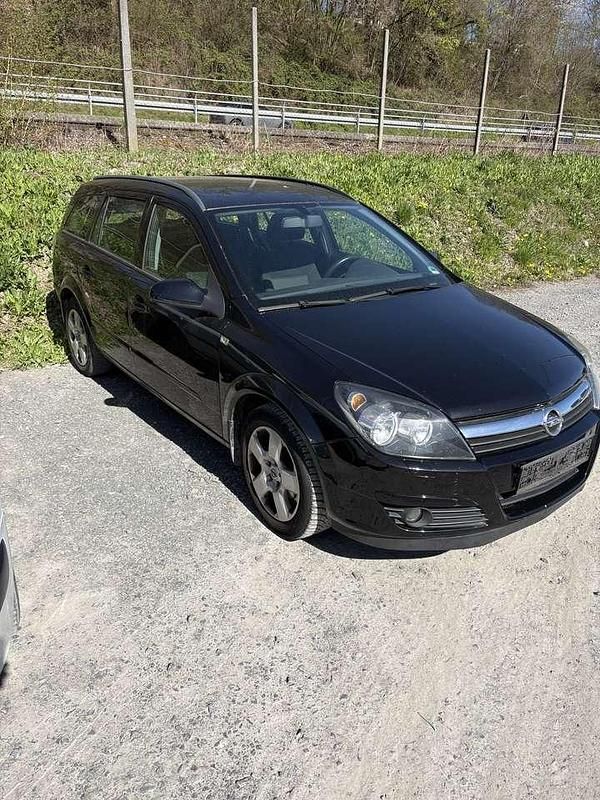 Gebraucht Opel Astra Edition+ 120 PS (88 kW) 2006 Kombi