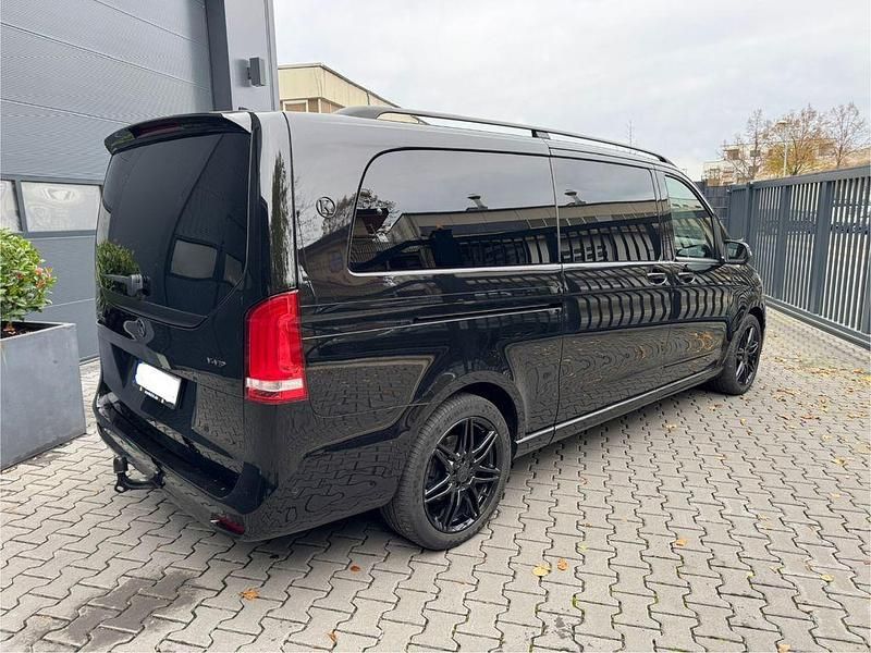Gebraucht Mercedes V300 Business 237 PS (174 kW) 2023 Schwarz Van / Kleinbus