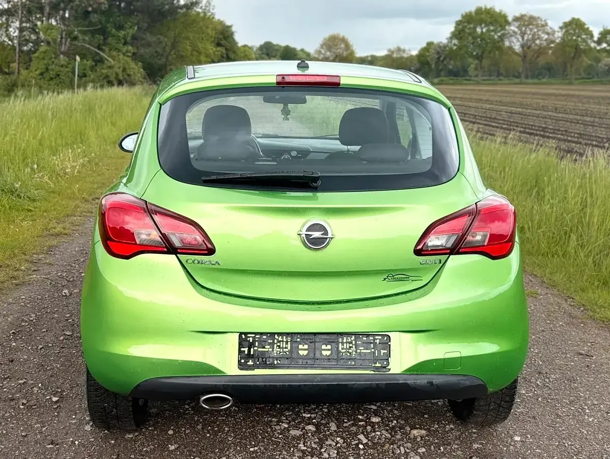 Używany Opel Corsa 95 KM (69 kW) 2017 Zielony Hatchback