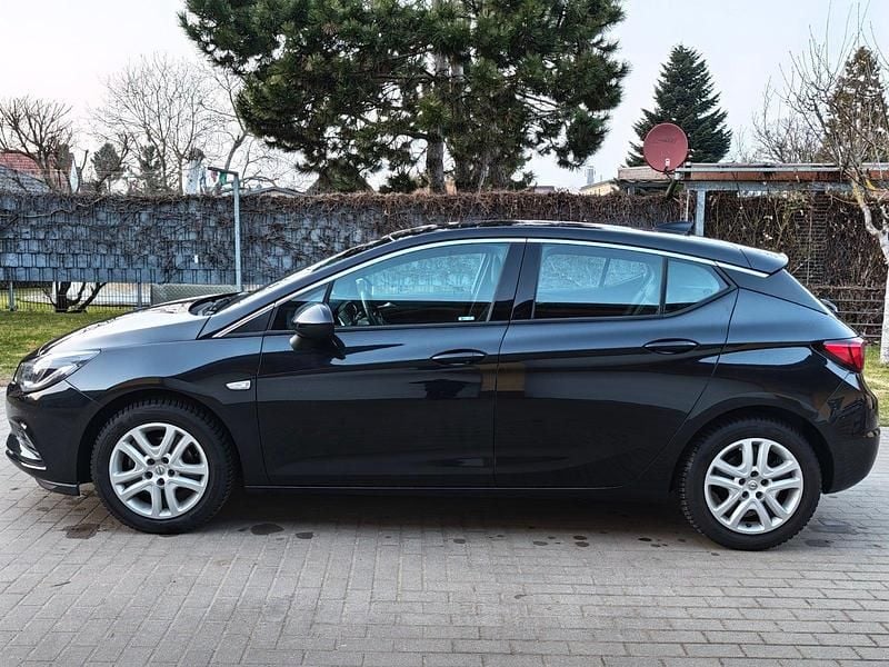 Gebraucht Opel Astra 150 PS (110 kW) 2016 Schwarz Limousine