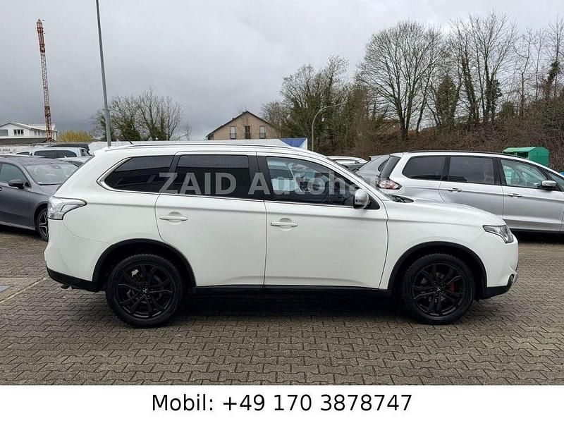 Gebraucht Mitsubishi Outlander Diamant Edition 150 PS (110 kW) 2015 Weiß SUV