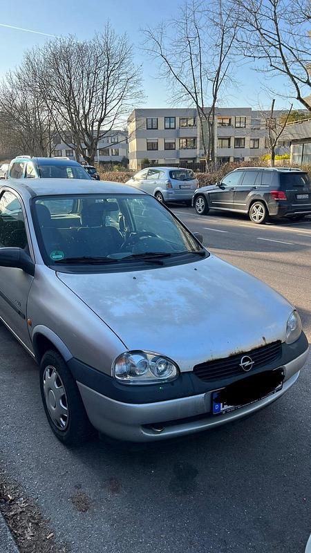 Silber Gebraucht 2000 Opel Corsa Kleinwagen | 500 € (Superpreis) - Bild 1/4