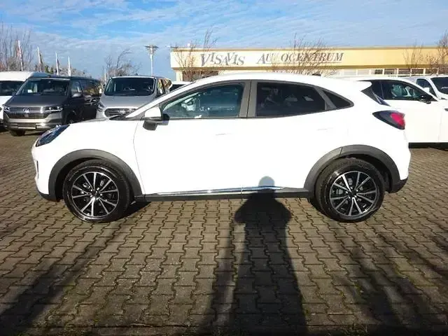 Używany Ford Puma Titanium 125 KM (91 kW) 2021 Biały Sedan/Limuzyna