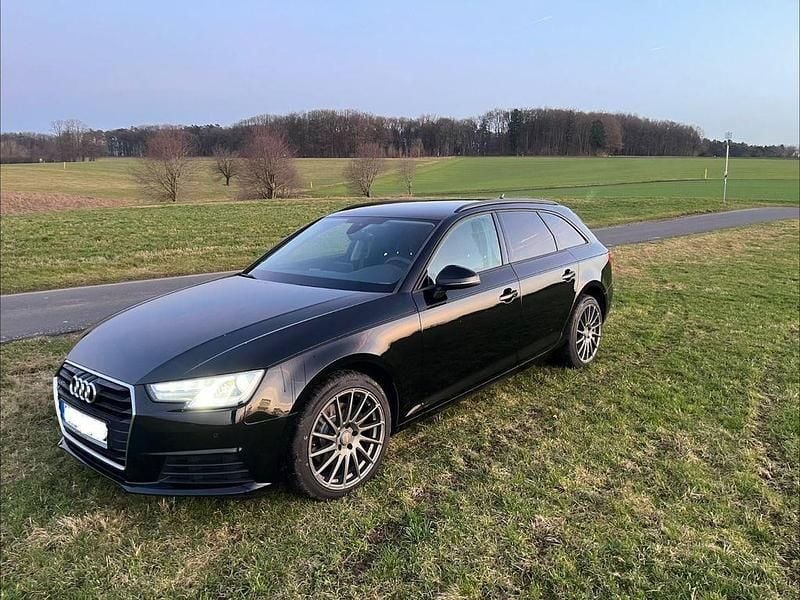 Gebraucht Audi A4 170 PS (125 kW) 2018 Schwarz Kombi