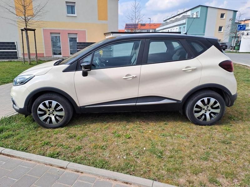Gebraucht Renault Captur Life 90 PS (66 kW) 2018 Beige SUV