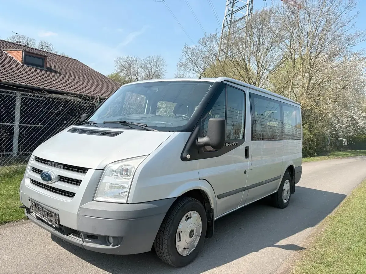 Używany Ford Transit 86 KM (63 kW) 2011 Szary Minivan