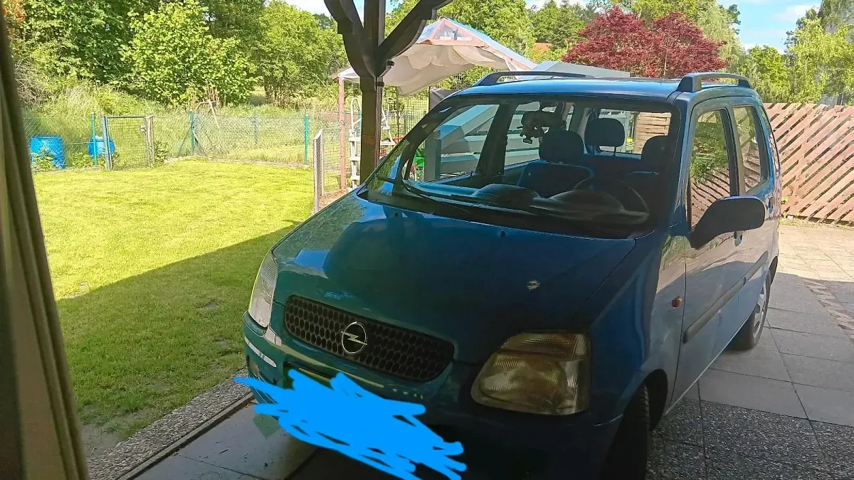 Gebraucht Opel Agila 75 PS (55 kW) 2003 Blau Van / Kleinbus