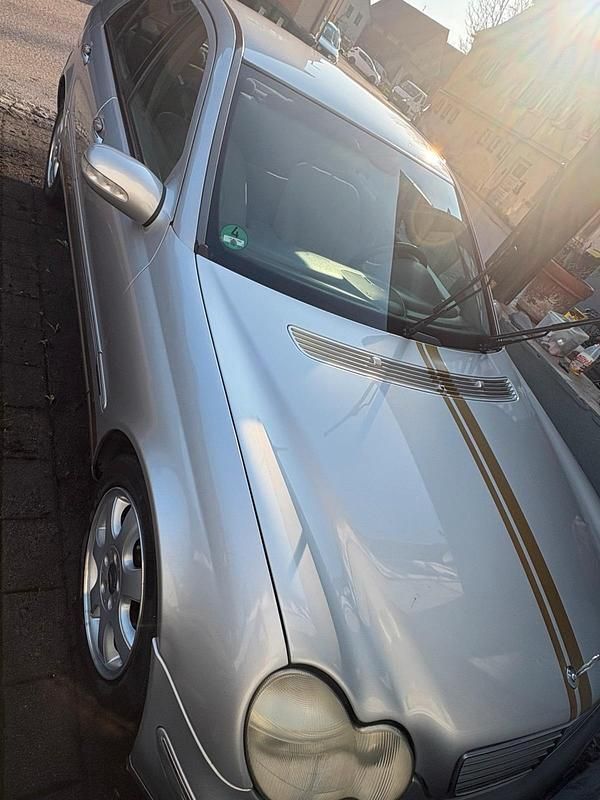 Gebraucht Mercedes C200 Elegance 163 PS (119 kW) 2000 Silber Limousine