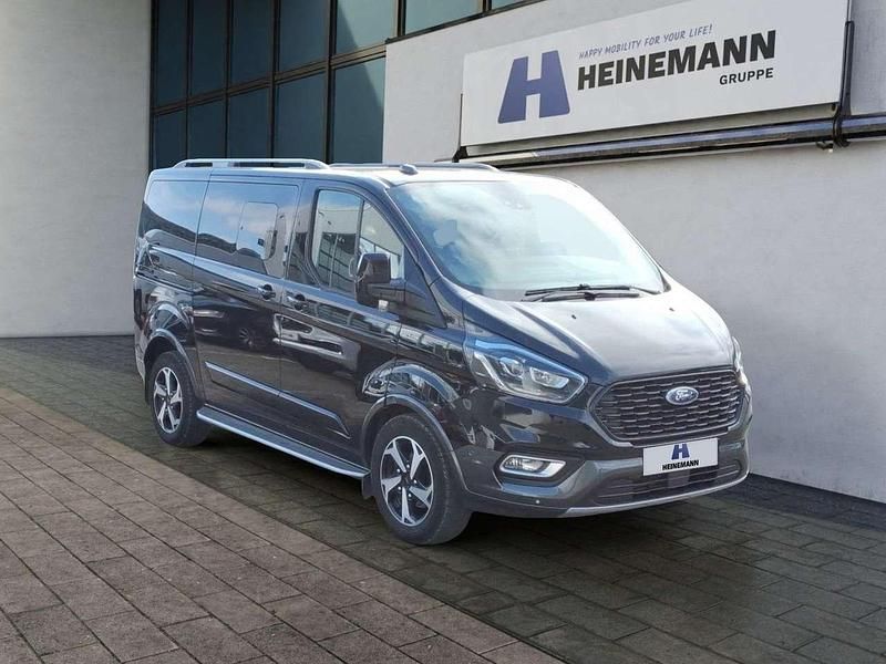 Gebraucht Ford Tourneo Custom Active 131 PS (96 kW) 2022 Obsidianschwarz metallic Van
