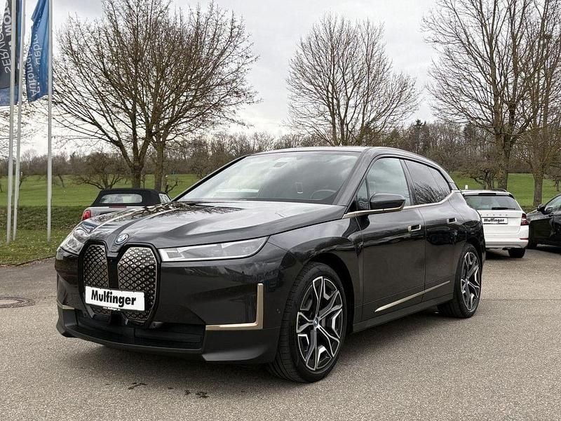 Gebraucht BMW iX 239 kW (326 PS) 2022 Sophisto grau (metallic) SUV