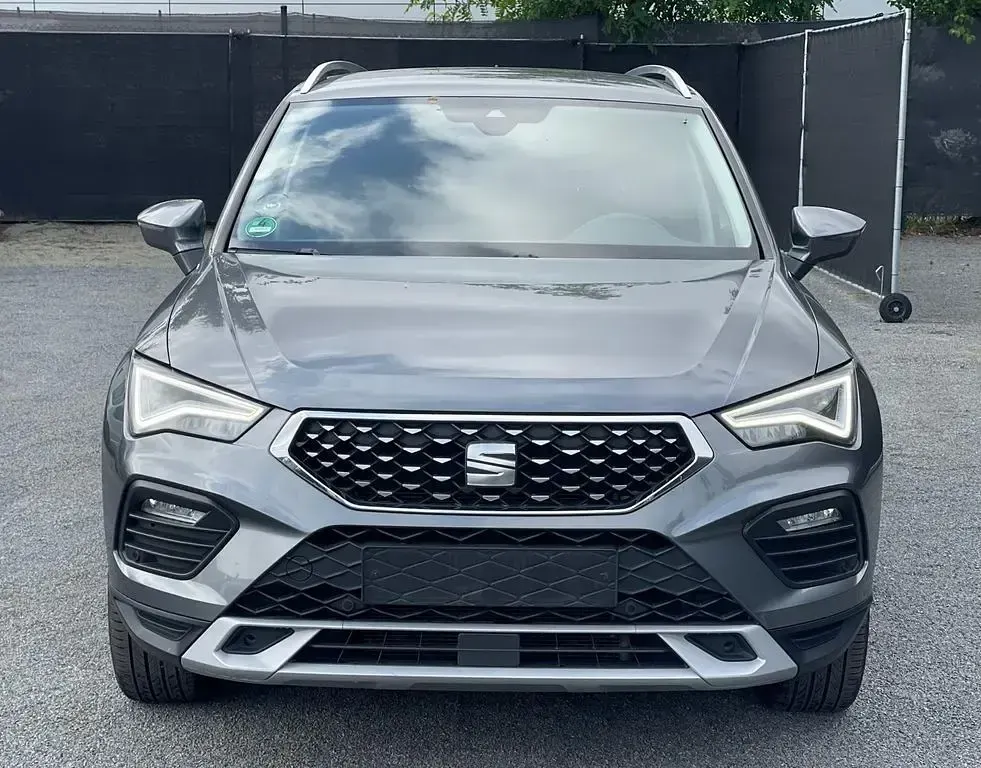 Gebraucht Seat Ateca Xperience 150 PS (110 kW) 2022 Grau SUV