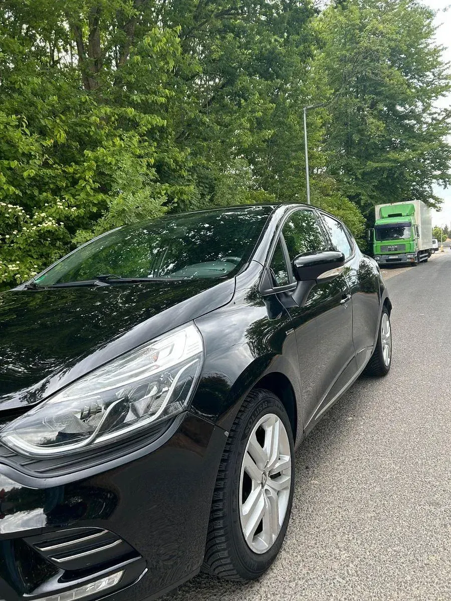 Gebraucht Renault Clio Life 76 PS (55 kW) 2018 Kleinwagen