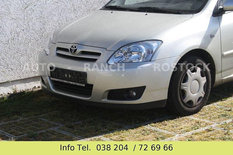 Grau Gebraucht 2006 Toyota Corolla Sol Limousine | 4.500 € (Fairer Preis) - Bild 1/4
