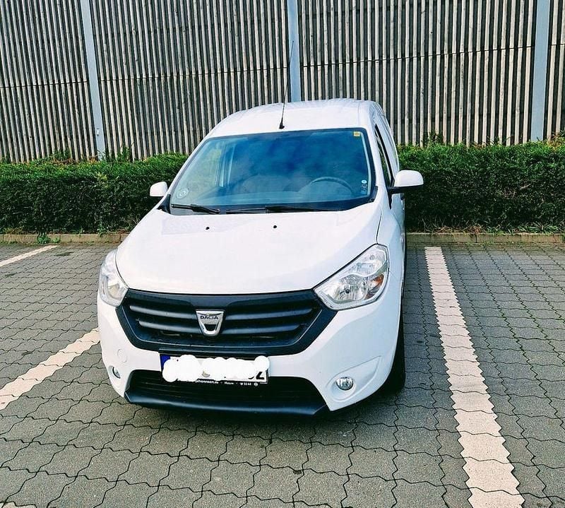 Gebraucht 2017 Dacia Dokker Comfort Van | 6.300 € (Superpreis) - Bild 1/4