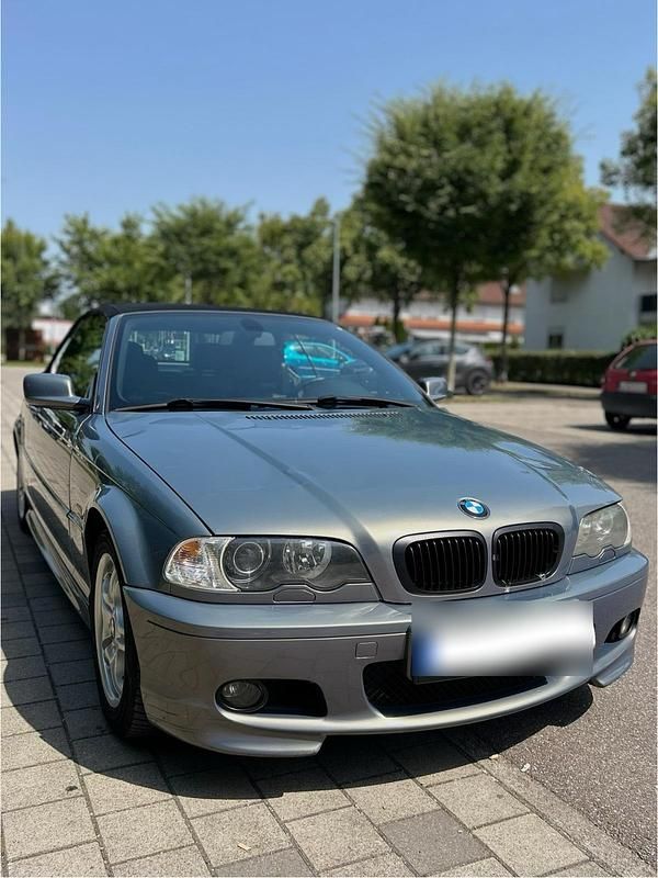 Grau Gebraucht 2002 BMW 320 Cabriolet M Sport Cabrio | 5.500 € (Superpreis) - Bild 1/4