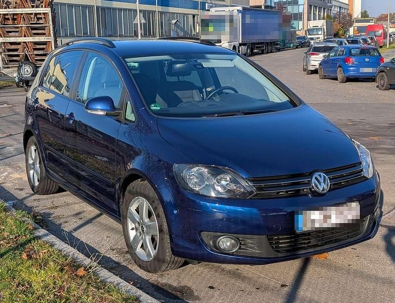 Blau Gebraucht 2010 VW Golf Plus Cross Team Van / Kleinbus | 5.500 € (Guter Preis) - Bild 1/4