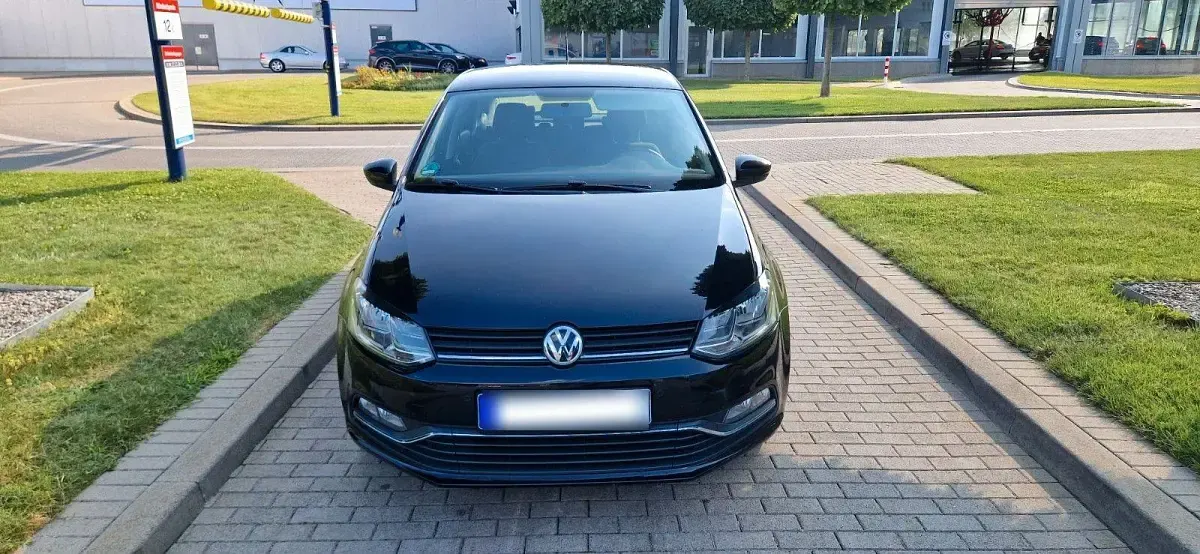 Gebraucht VW Polo Trendline 75 PS (55 kW) 2014 Schwarz Kleinwagen