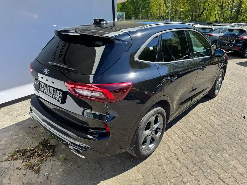Gebraucht Ford Kuga ST-Line X 186 PS (136 kW) 2025 Schwarz SUV