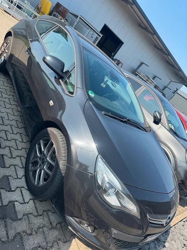 Schwarz Gebraucht 2012 Opel Astra GTC Coupé | 4.000 € (Superpreis) - Bild 1/2